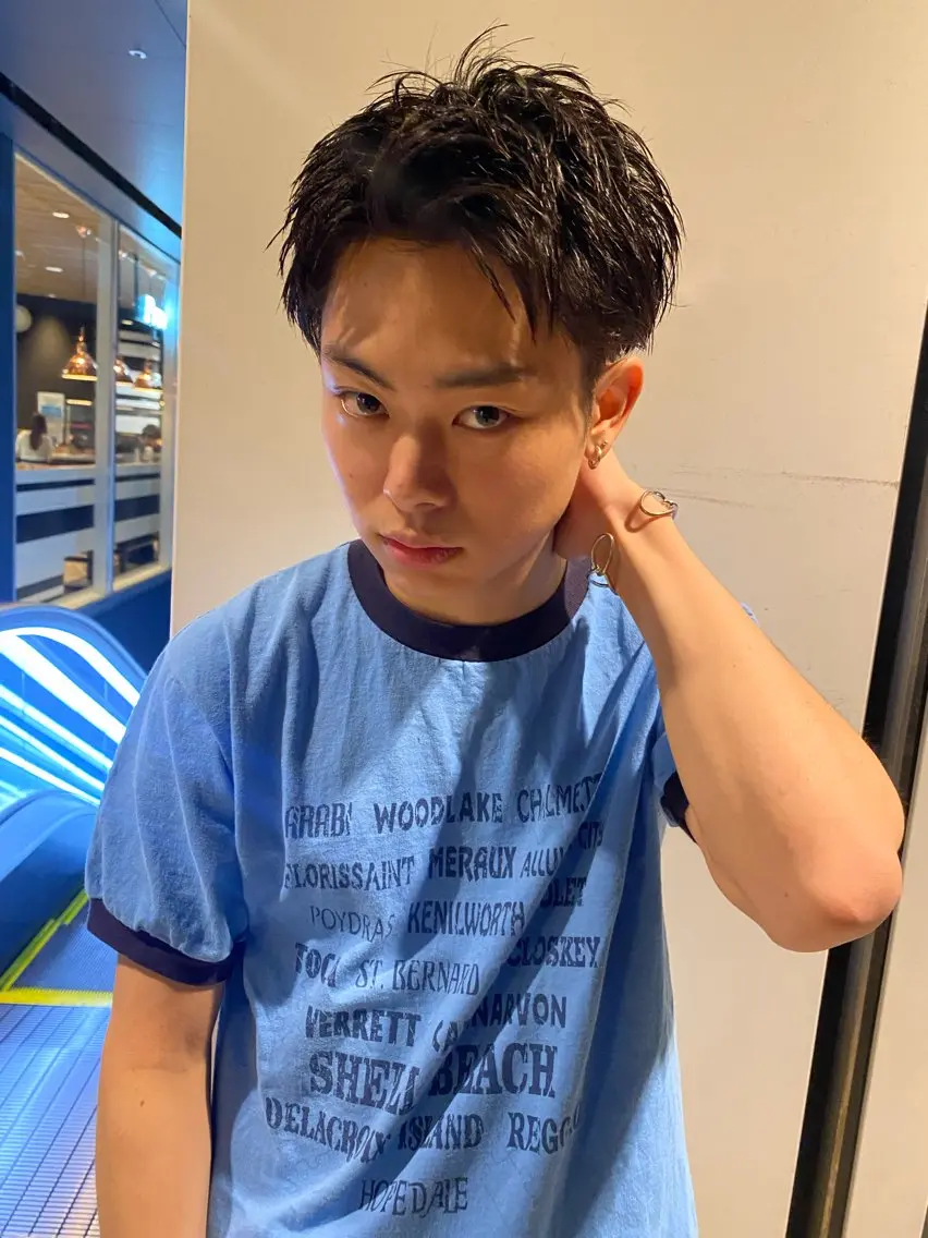ショート メンズ メンズブリーチ メンズハイライト メンズインナーカラー メンズパーマ プードルパーマ カット 💈メンズ短髪特化 ✂︎伊藤大輝💈のヘアスタイル