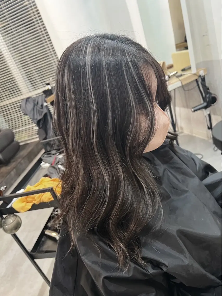 セミロング カラー ダークグレー ダークグレージュ グレージュ ハイライトカラー ハイライト 指名数No.1 /NAOYAのヘアスタイル