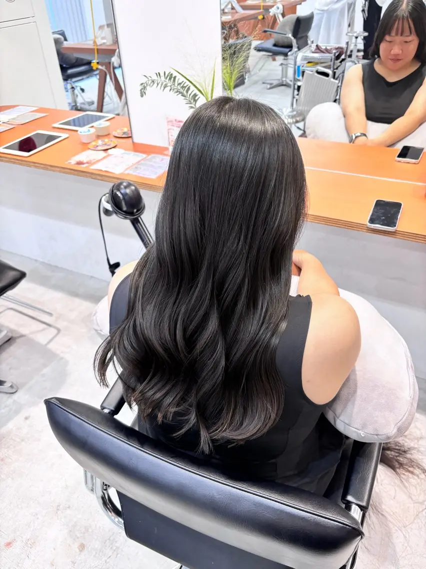 ロング カット ヘアカラー トリートメント 千田 りんなのヘアスタイル