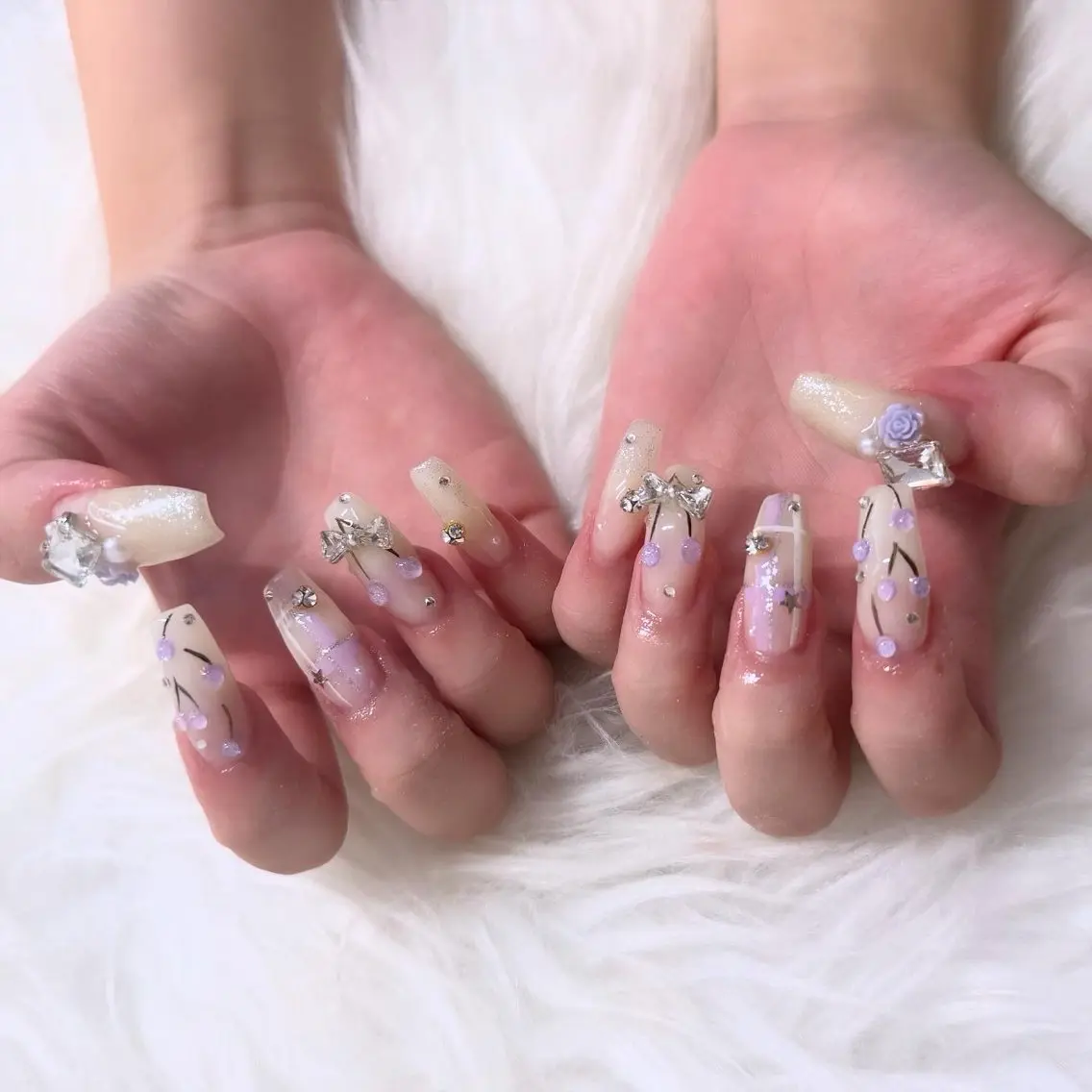 ロング ハンドネイル mao .のネイルデザイン