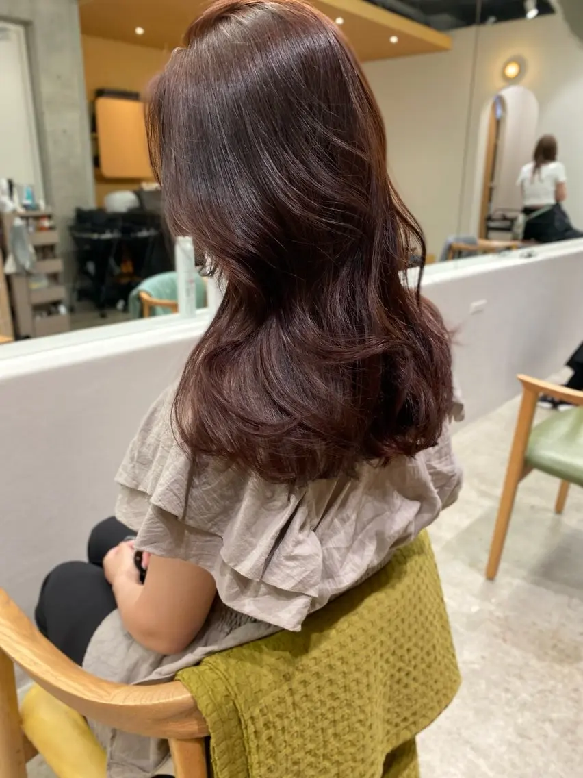 ロング カラー カット ヘアカラー トリートメント Saki/レイヤー/ 柔色カラー/顔まわりのヘアスタイル