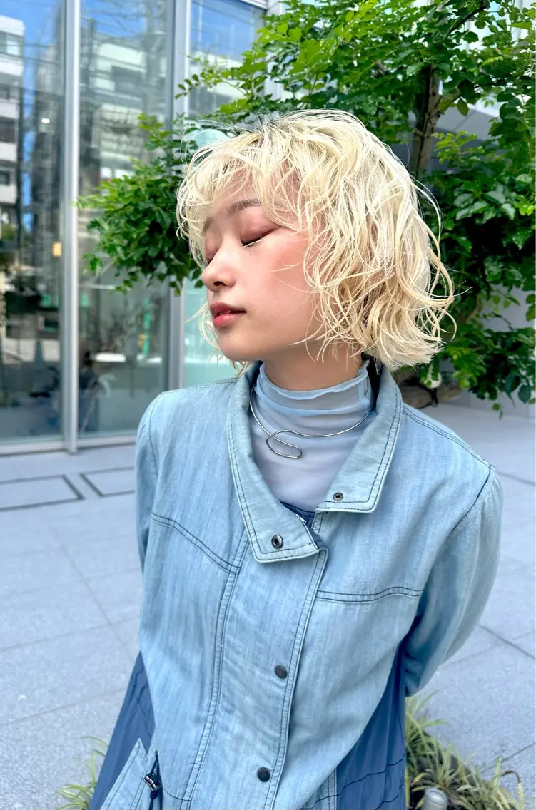 ショート ヘアカラー 大塚 夏生のヘアスタイル