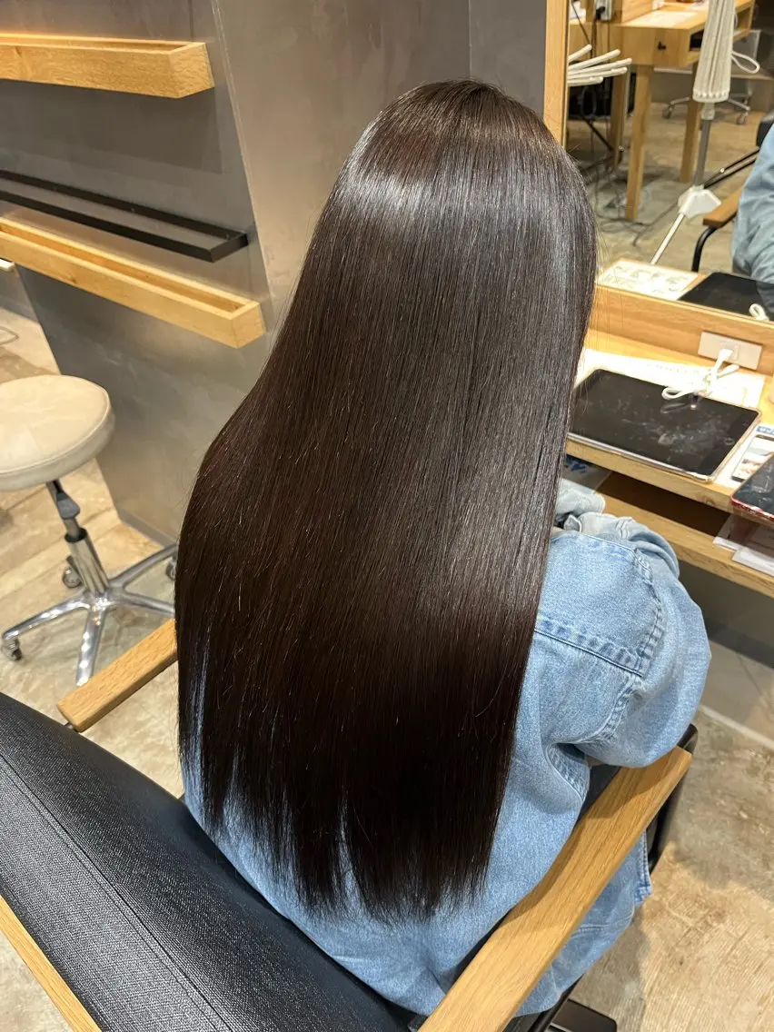 カラー 細川 真希のヘアスタイル