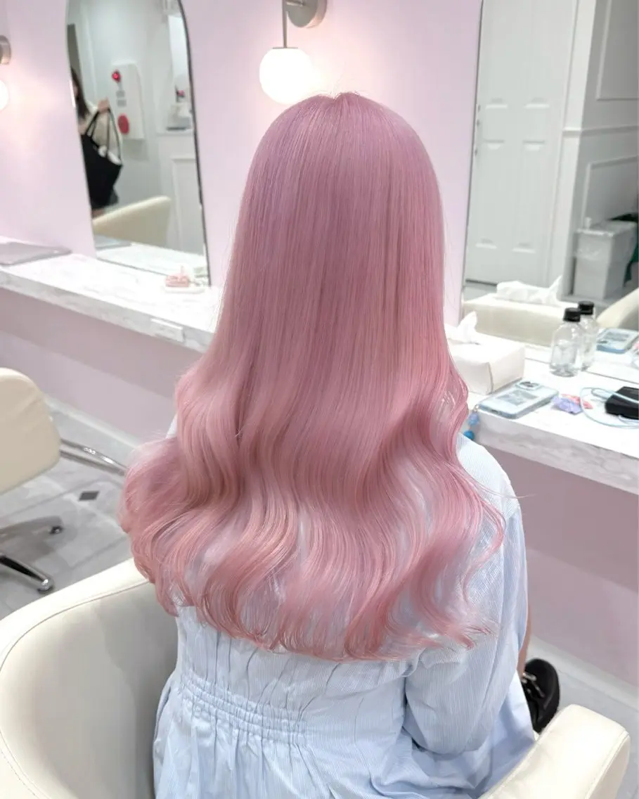 ロング カラー ブリーチ 透明感カラー ハイトーンカラー ラベンダーカラー ラベンダーピンク ヘアカラー ハイトーンカラー💞 くるみ🎀のヘアスタイル
