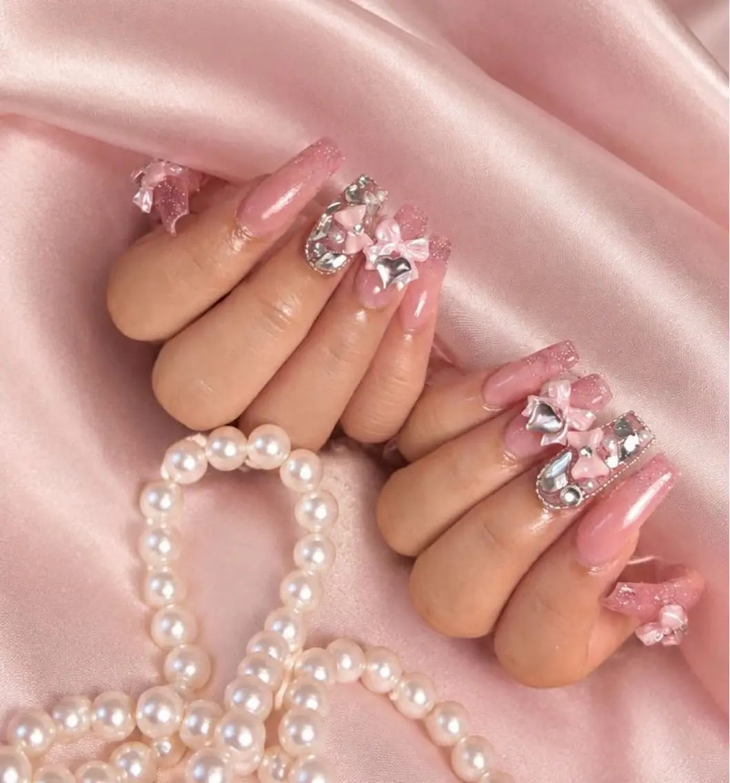 ネイル ハンドネイル Rinaky Amee Nailのネイルデザイン