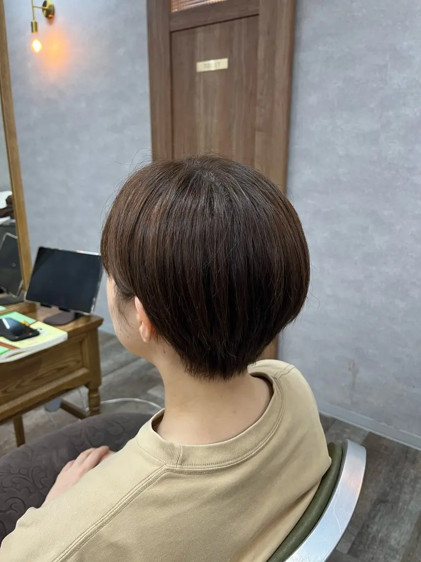 ショート カット 縮毛矯正⚡️カラー いいじまのヘアスタイル