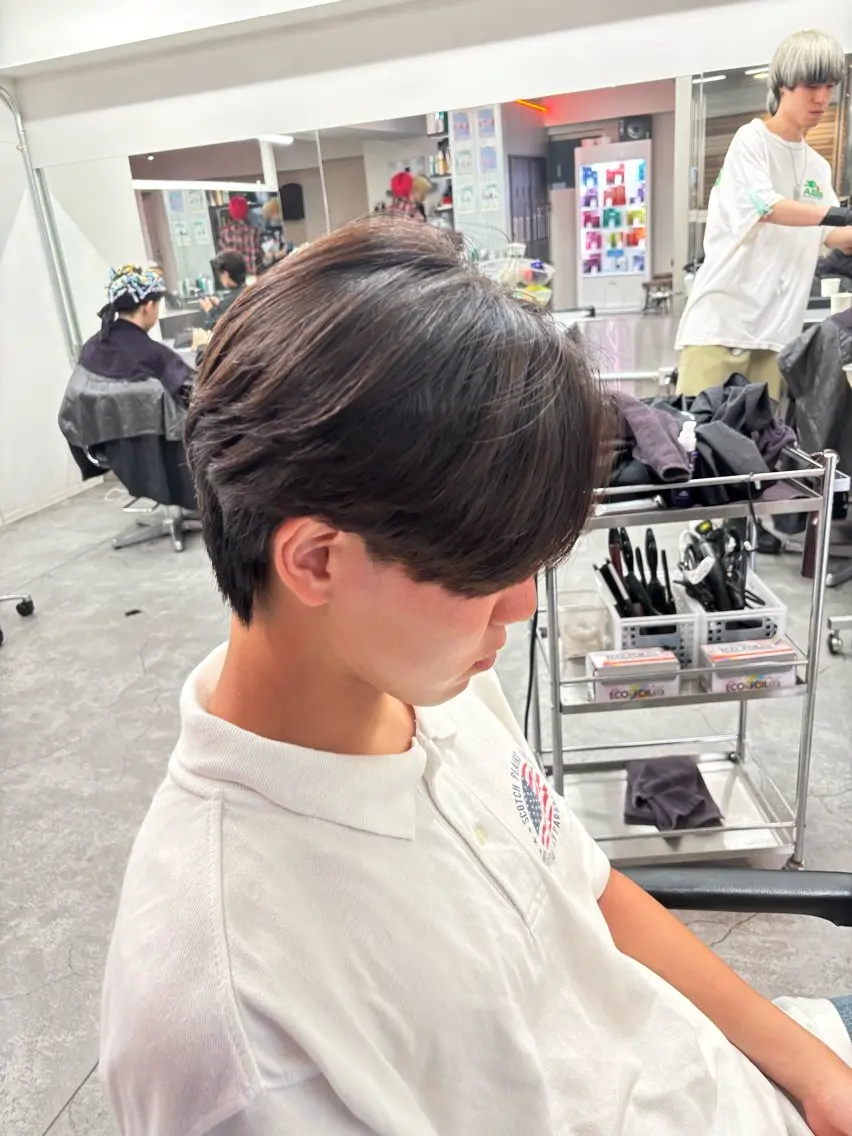 メンズ メンズ特化✨️ 韓国風パーマ🔥一八のヘアスタイル