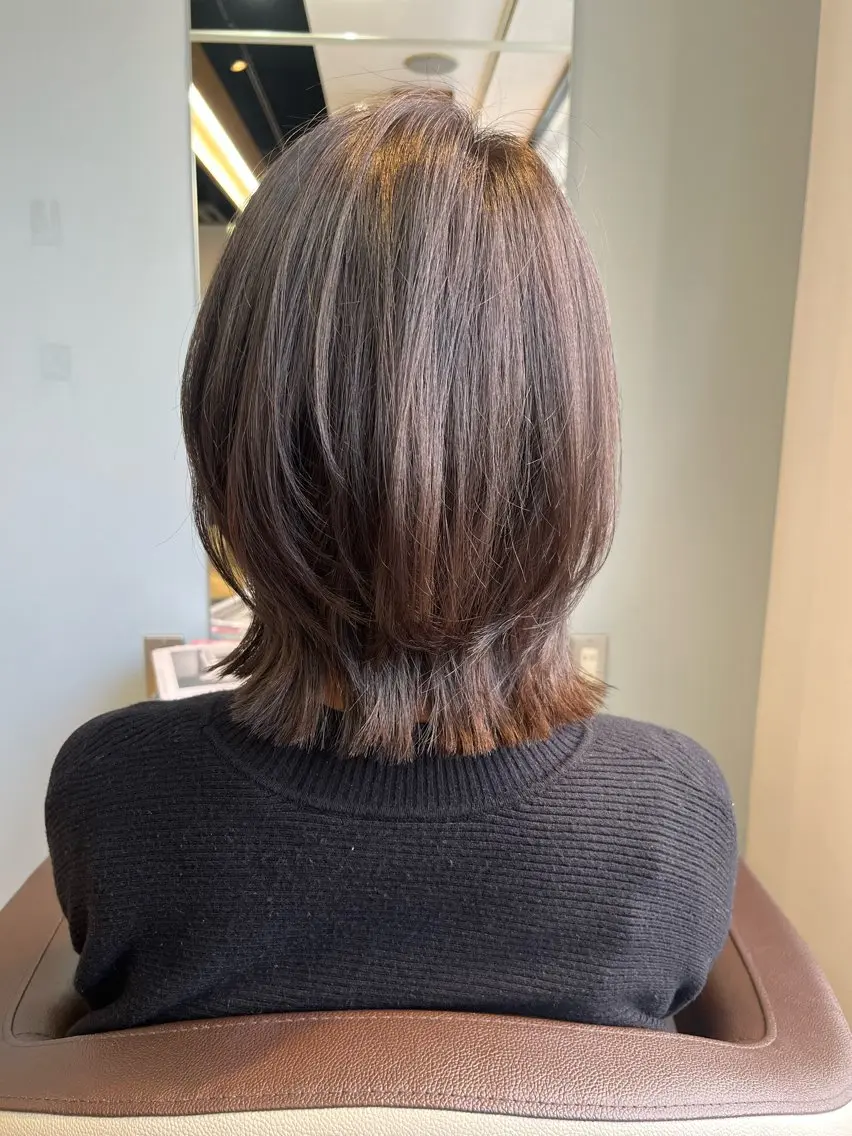 ミディアム レイヤー/ショート/ 透明感/銀座/れんのヘアスタイル