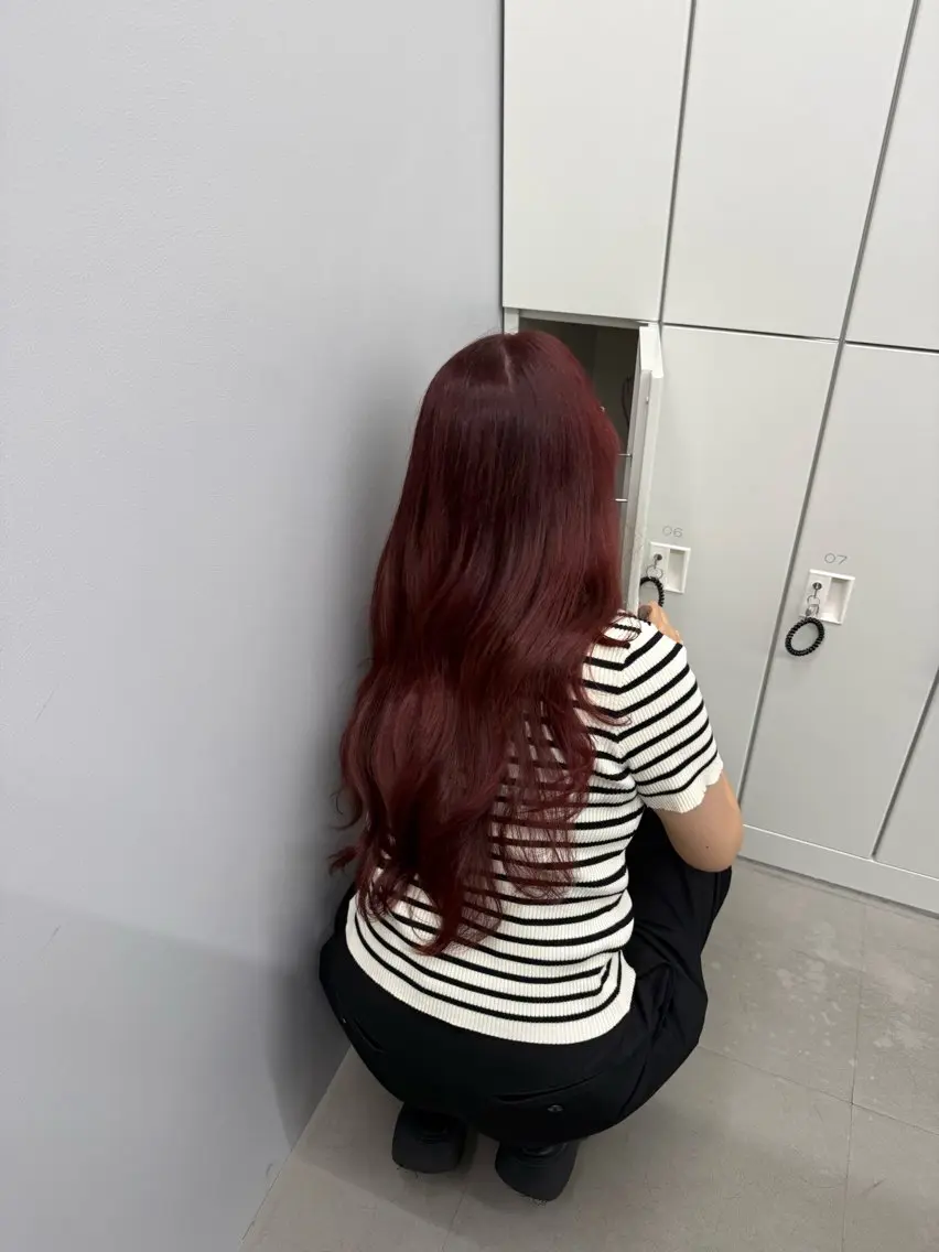 ロング ヘアカラー トリートメント SARINA ROCCO3rdのヘアスタイル
