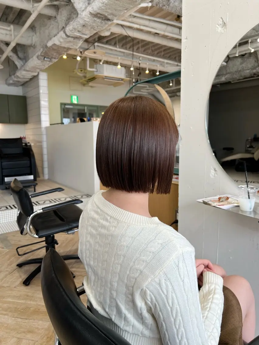 ショート カラー カット ヘアカラー トリートメント ベージュ/髪質改善 新潟/万代/井上佑のヘアスタイル