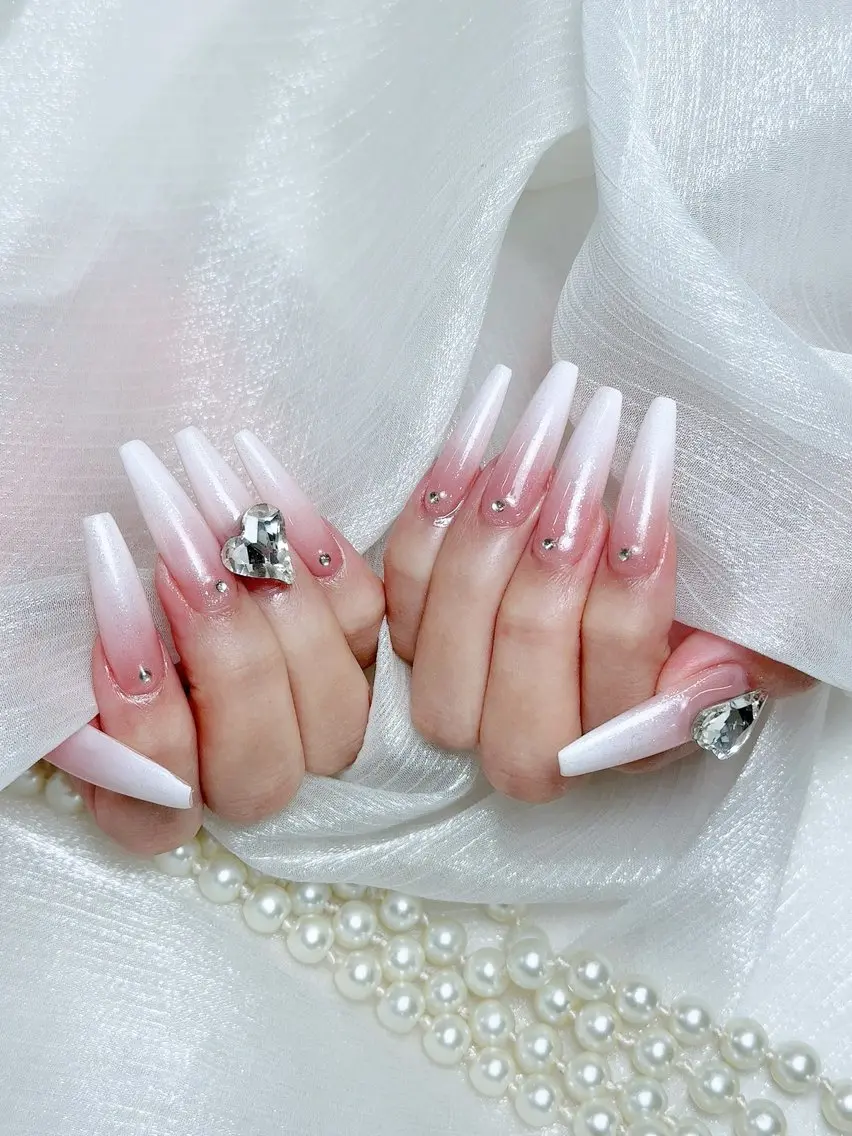 ネイル ハンドネイル ENsalon akiのネイルデザイン