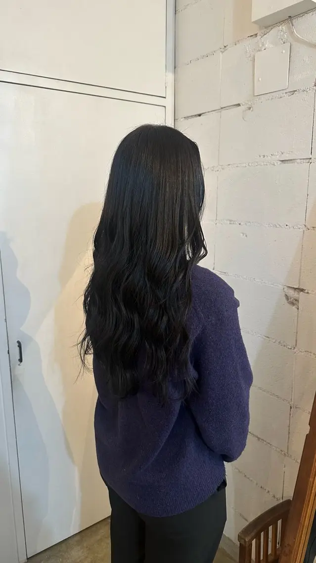 ロング yamasaki momoaのヘアスタイル