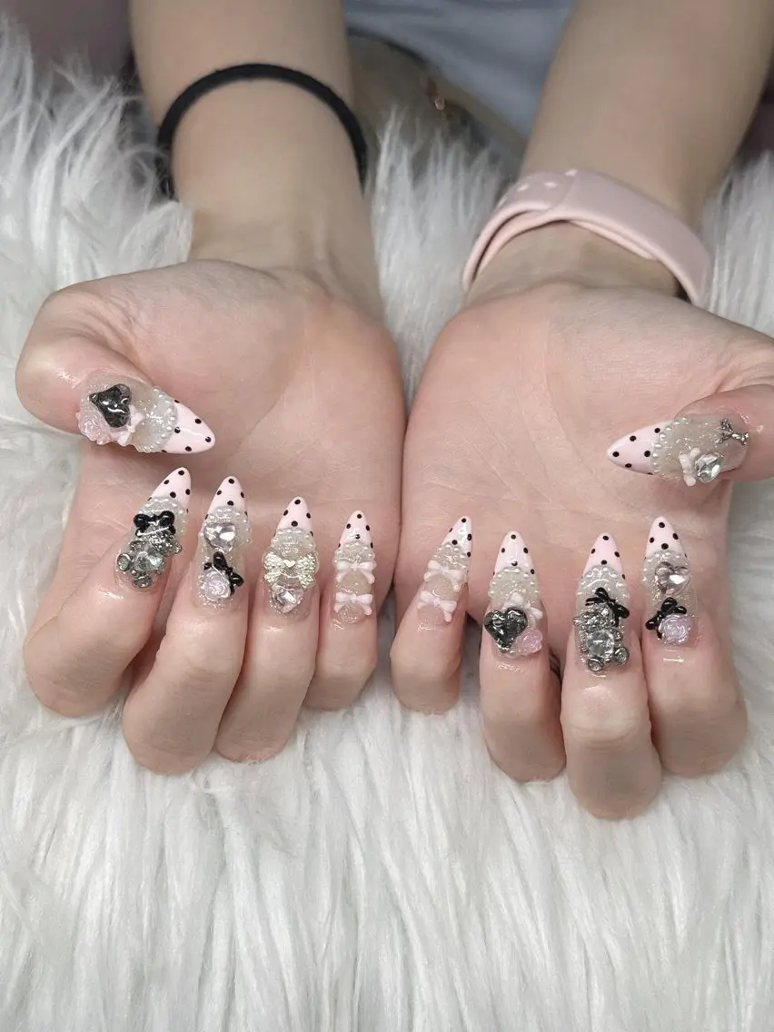 ネイル Lee Nailsのネイルデザイン