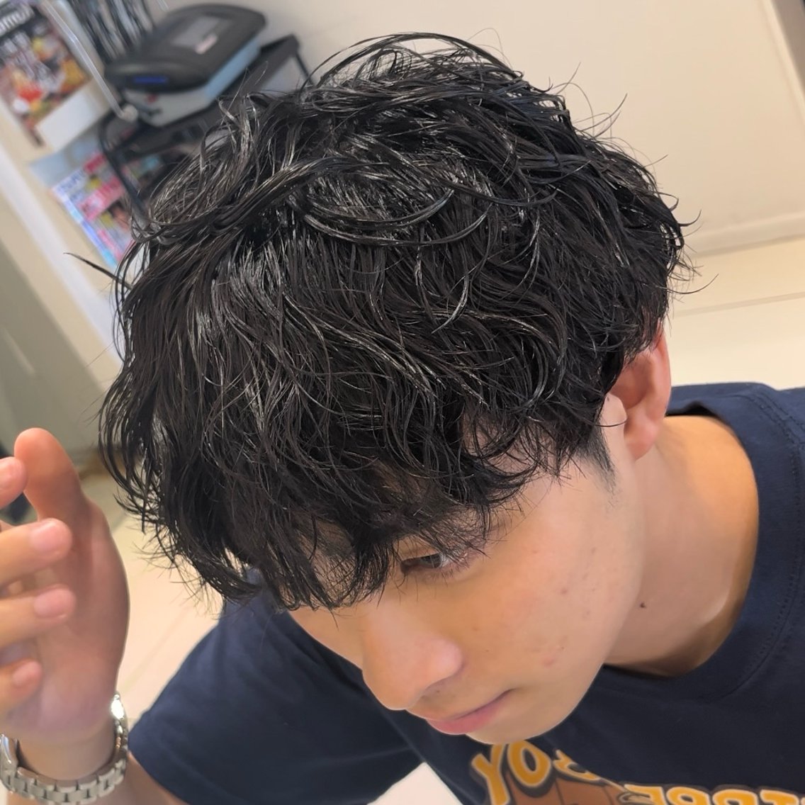 パーマ メンズ メンズパーマ 波巻きパーマ 三条メンズパーマ⚽️ 髙井 陽のヘアスタイル