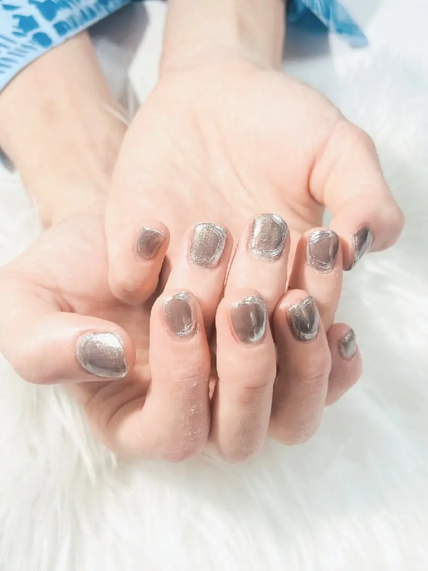 ネイル ミラーネイル Beaubie nailサロンのネイルデザイン