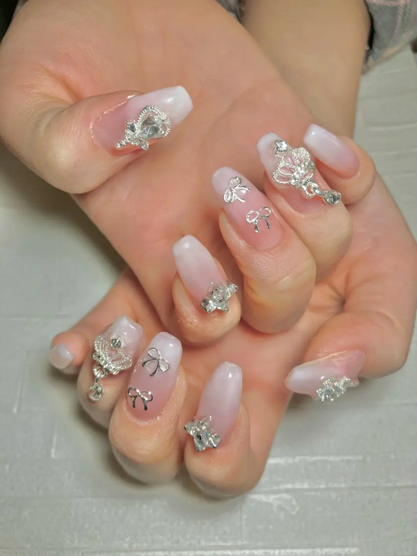 ネイル Liennail 持込デザインやり放題のネイルデザイン