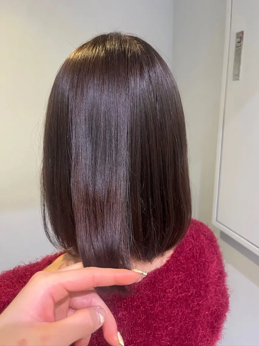 ショート カラー ブラウンカラー ピンクカラー ピンクブラウン 長谷川 ななこのヘアスタイル