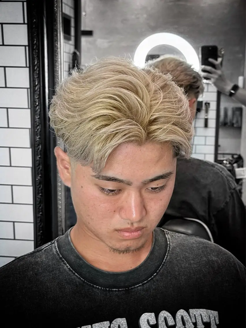 【メンズ限定】カット+ブリーチカラー　¥16,500の写真