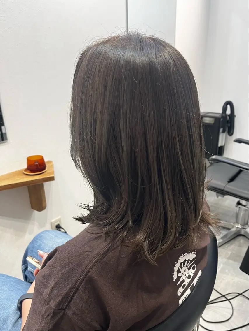 ミディアム カラー ミディアムレイヤー レイヤーカット カット ヘアカラー トリートメント MAYU 💚森下のヘアスタイル