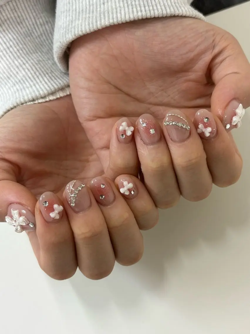 ネイル ハンドネイル 【UNE.】 長さだしフィルインのネイルデザイン