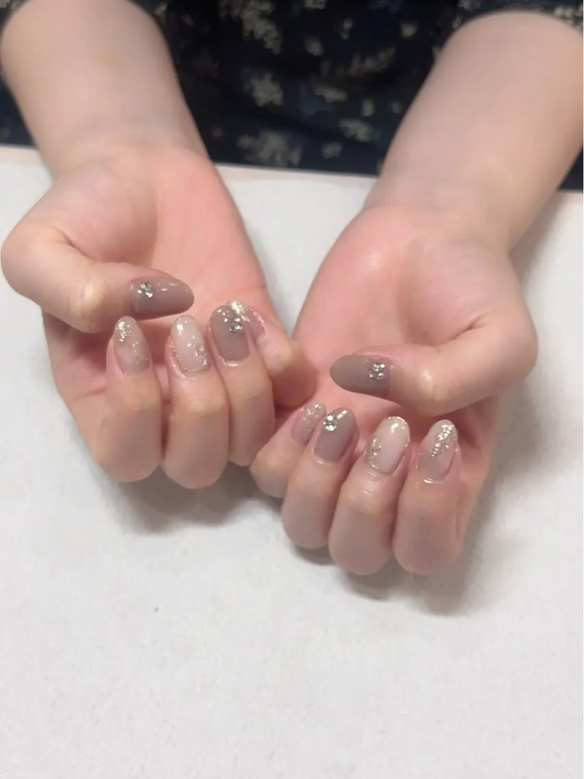 ネイル ニュアンスネイル シンプルネイル Noa Naturalのネイルデザイン