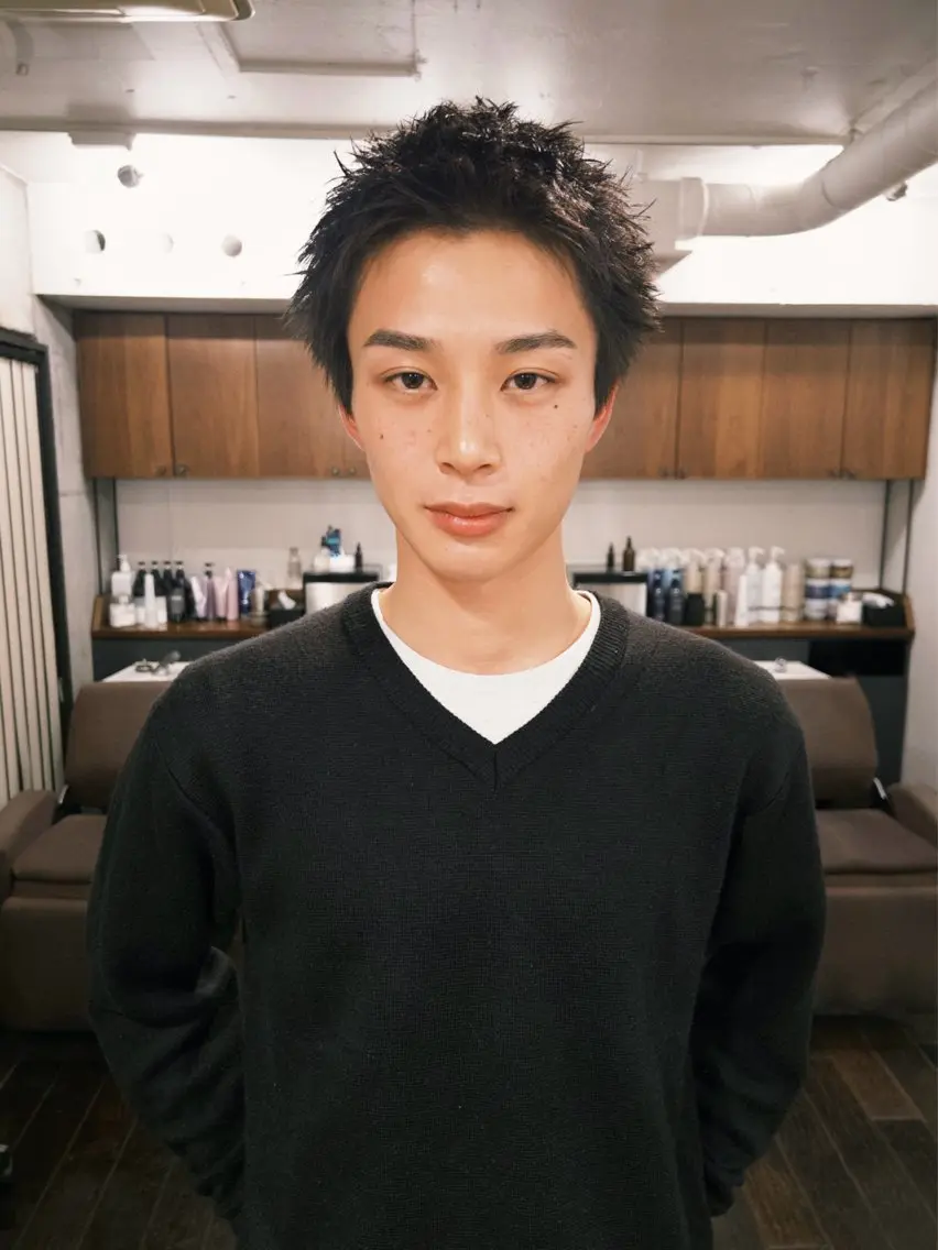 ショート NERO 伊藤 春紀のヘアスタイル