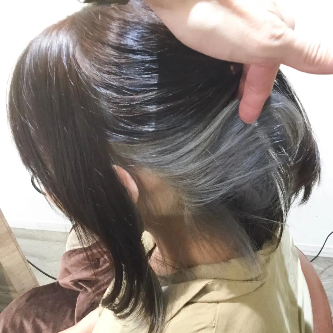 ショート カラー ブリーチ ケアブリーチ インナーカラー 髪質改善カラー韓国風 レイヤーtudaのヘアスタイル