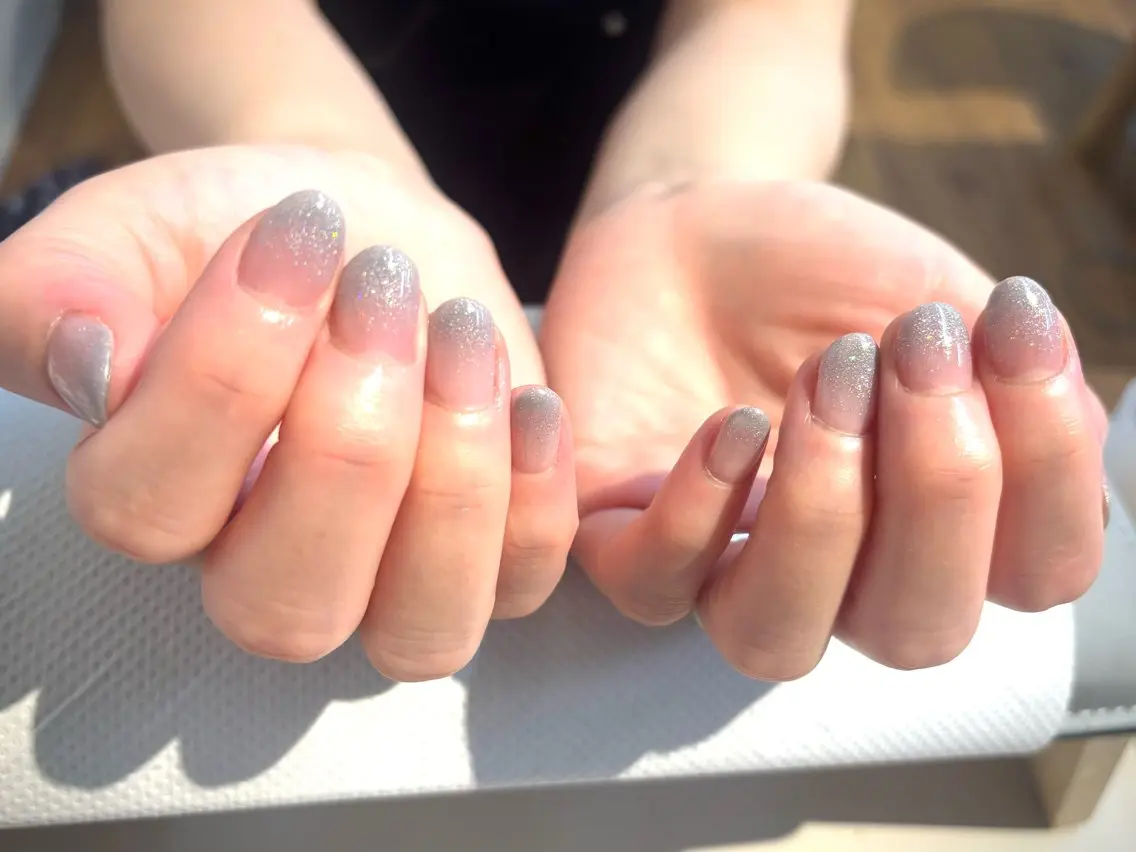 ネイル グラデーション Tomoyo Nailのネイルデザイン