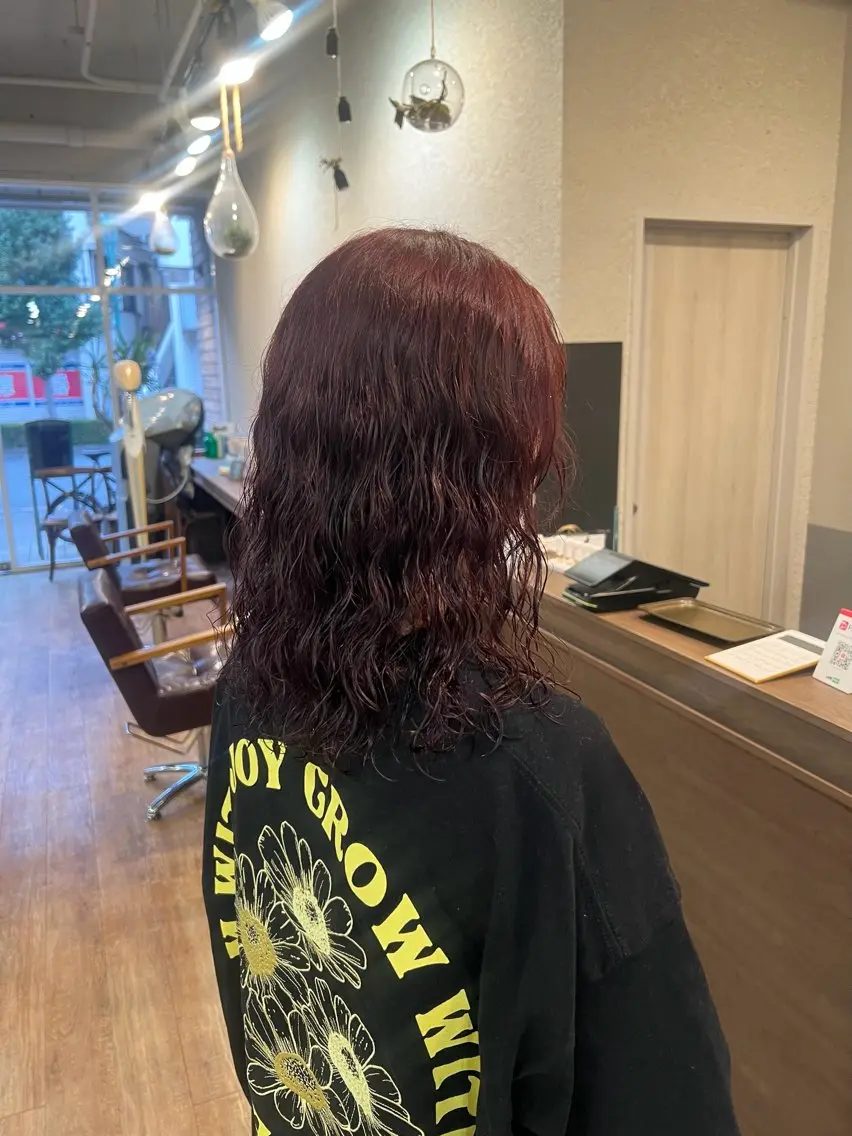 ミディアム ミディアムパーマ カット ヘアカラー きむら なみか🪐のヘアスタイル