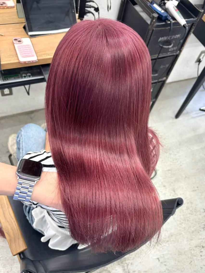 セミロング カラー ヘアアレンジ ブリーチ ケアブリーチ ダブルカラー ピンクカラー レイヤーカット ヘアカラー 坂齋大地／レイヤー/ ダブルカラーのヘアスタイル