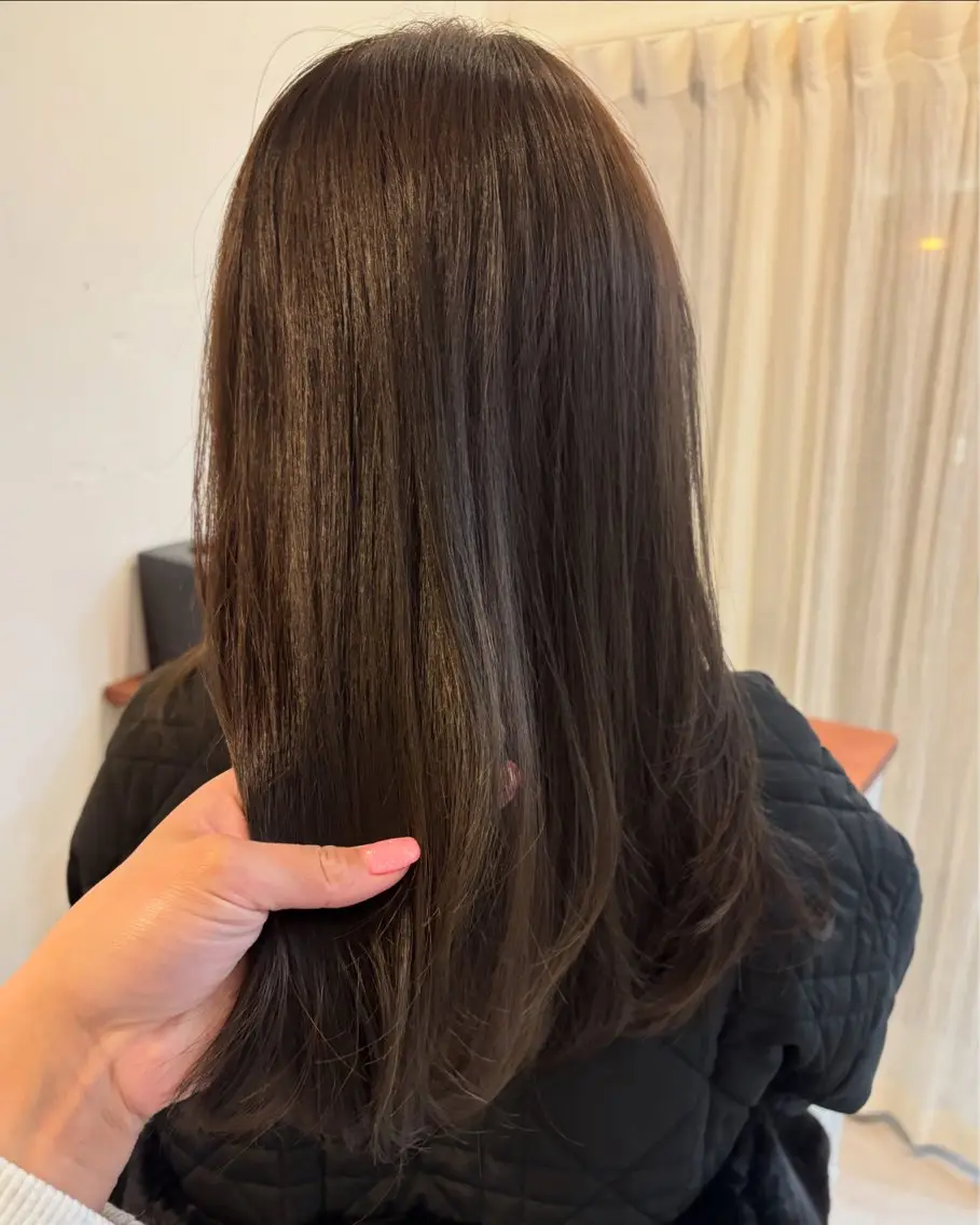 〖透明感抜群✨✨〗シークレットカラー＋ケアトリートメントの写真
