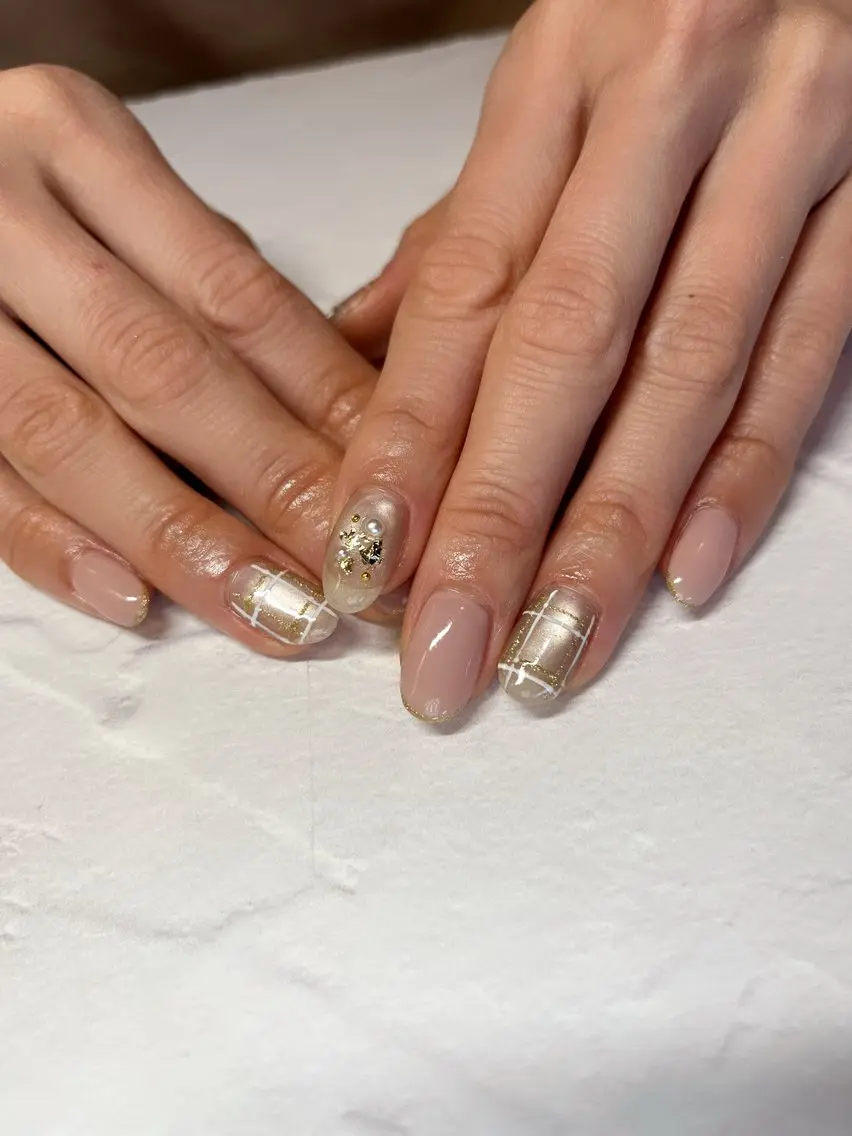 ネイル ハンドネイル li___nail 31のネイルデザイン