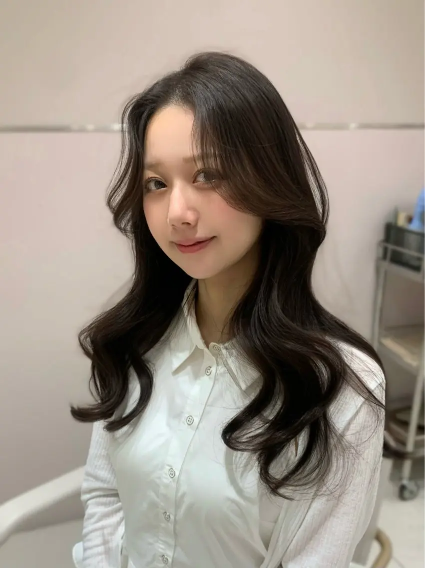 ロング カラー ヘアアレンジ カット ヘアカラー トリートメント レイヤーカット/ 小塩 萌々香のヘアスタイル