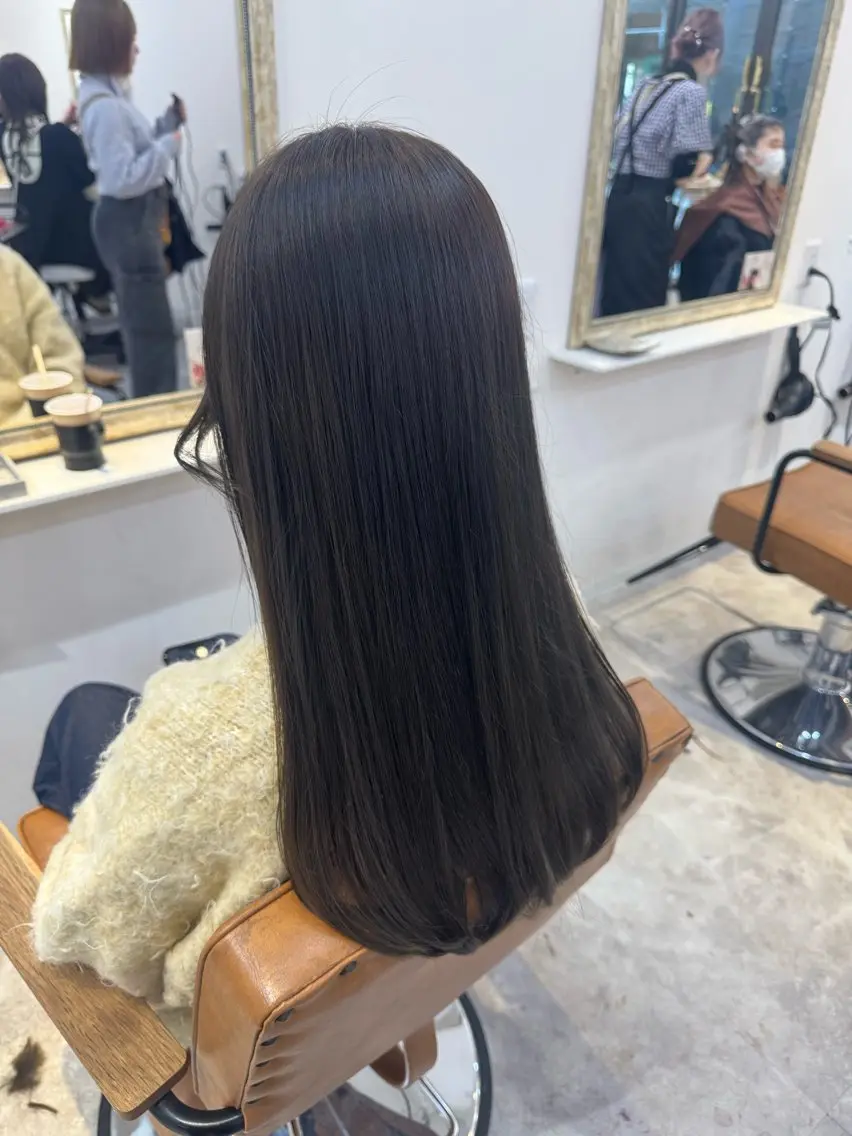 ロング カラー ベージュカラー ブリーチ ブラウンカラー 透明感カラー ダブルカラー 赤み無し柔らかカラー 【梅田】madokaのヘアスタイル