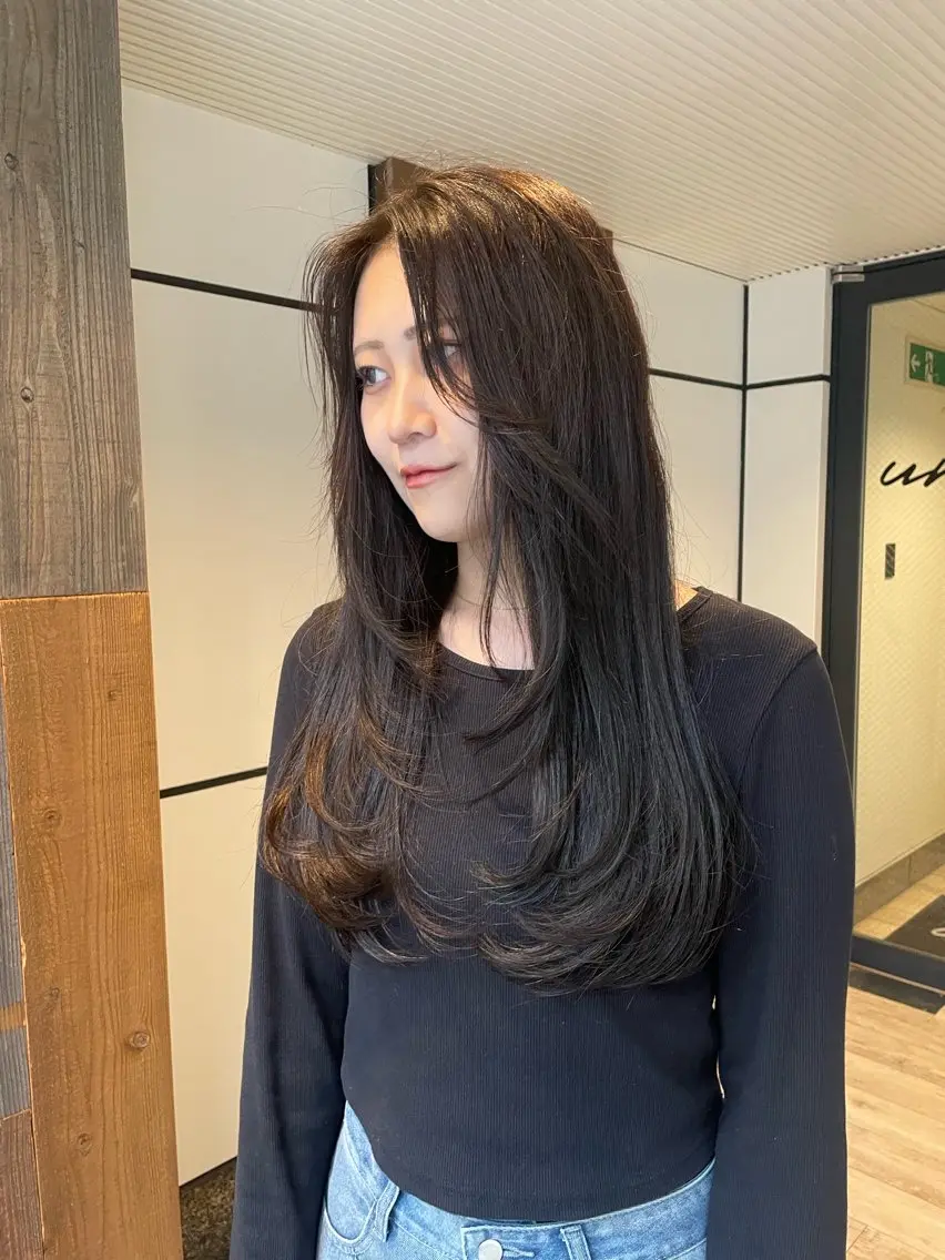 ロング カラー レイヤーカット カット ヘアカラー トリートメント 渋谷 留菜のヘアスタイル