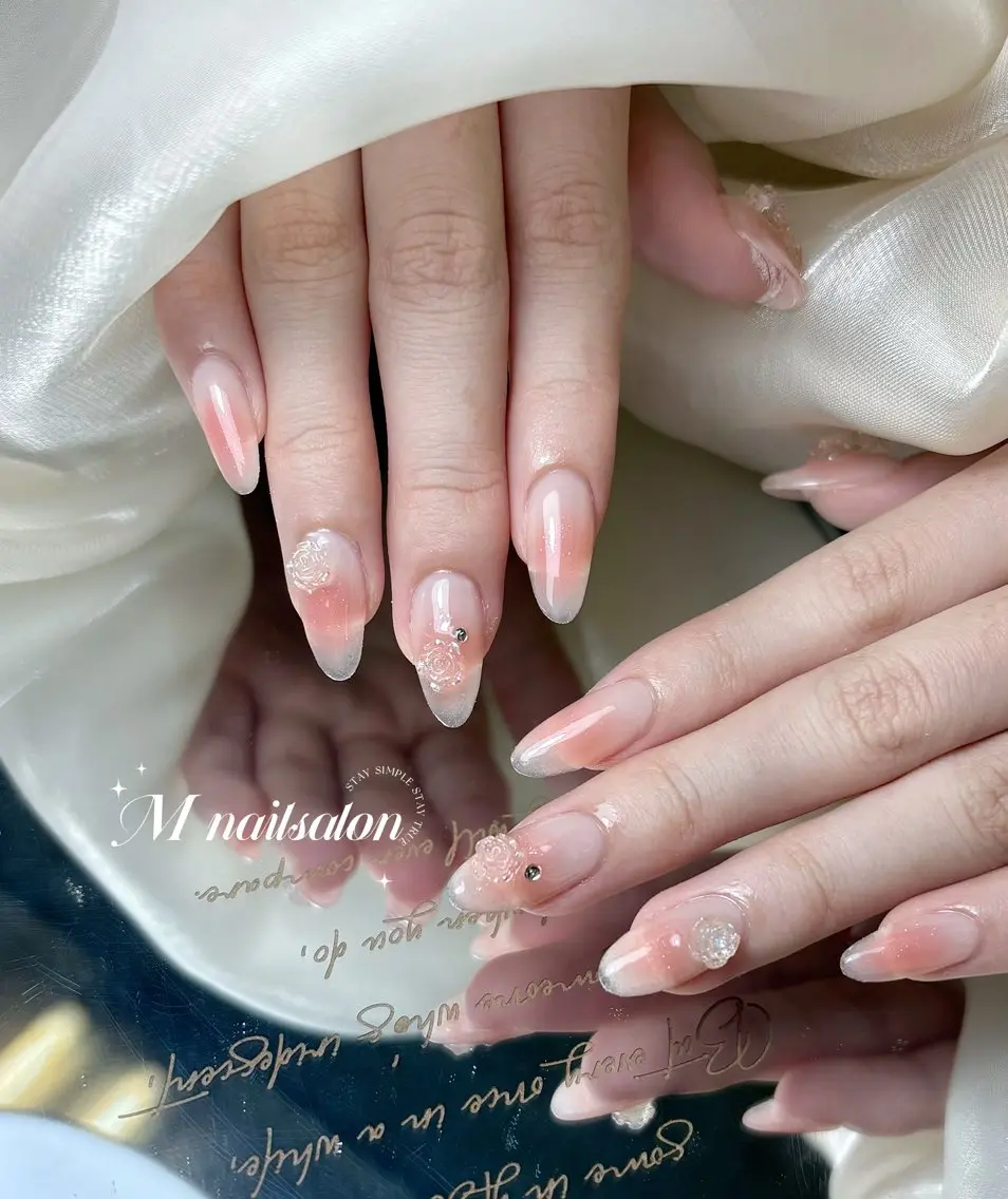 ネイル ハンドネイル M🌷nail 長さだし専門店のネイルデザイン
