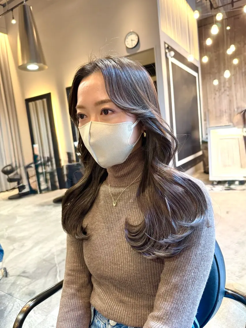 ロング カラー 韓国風ヘア 中津No.1髪質改善 店長✨透ける暗髪のヘアスタイル