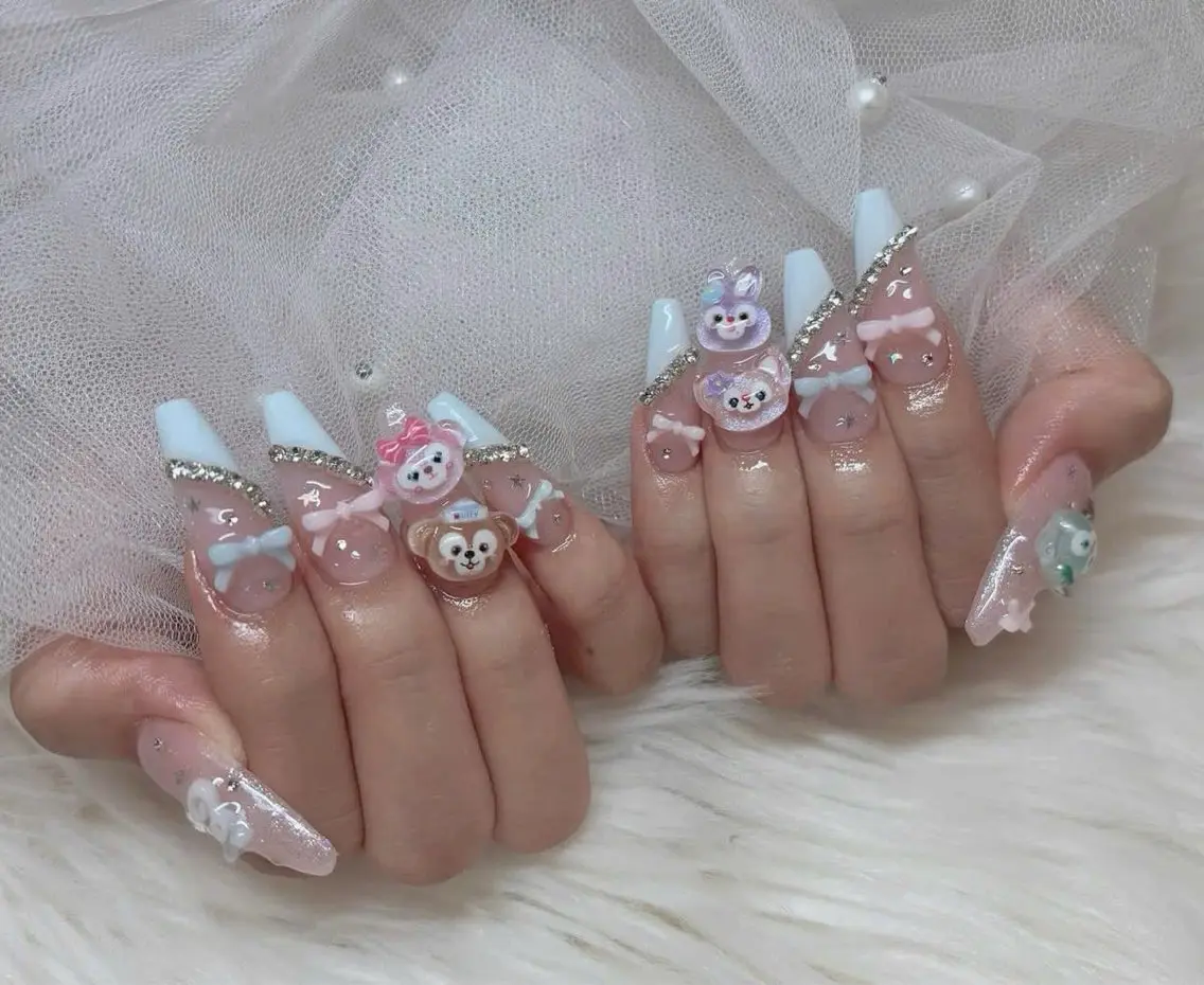 ネイル フレンチネイル ジェルネイル ガラスフレンチ ハロウィン ハート ハンドネイル H.baby Nail Salonのネイルデザイン