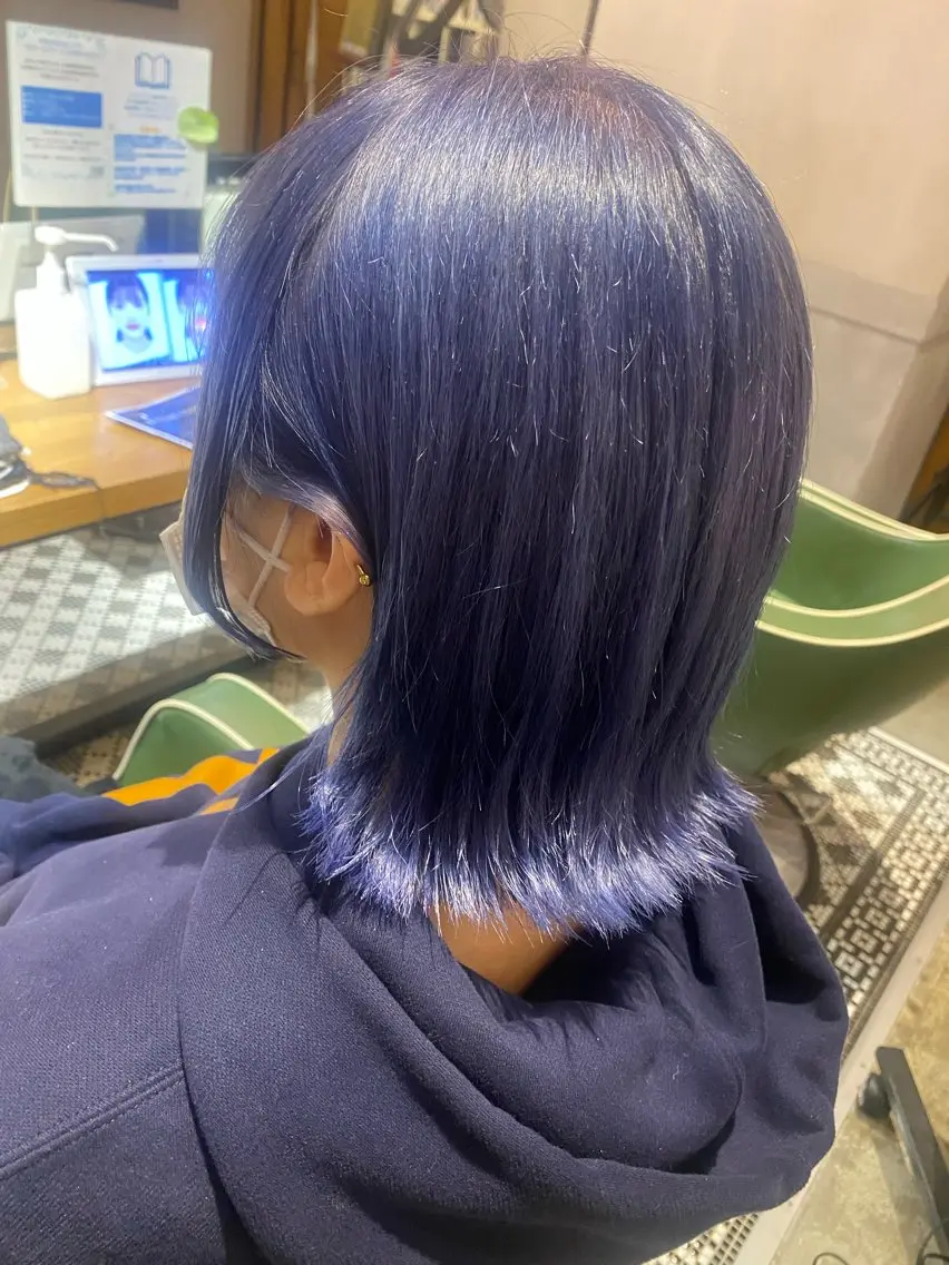 ミディアム カラー ブルーカラー ブルーラベンダー ラベンダーカラー カット ヘアカラー トリートメント 髪質改善 すずきひじりのヘアスタイル