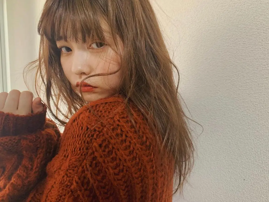 セミロング カラー パーマ ヘアアレンジ キッズ ネイル マツエク・マツパ ベージュカラー 透明感カラー グレージュ 古賀 侑磨のヘアスタイル