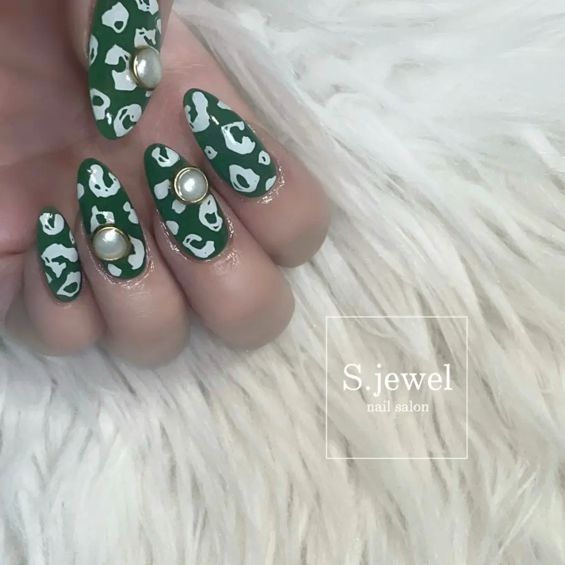 ネイル S. JEWELのネイルデザイン