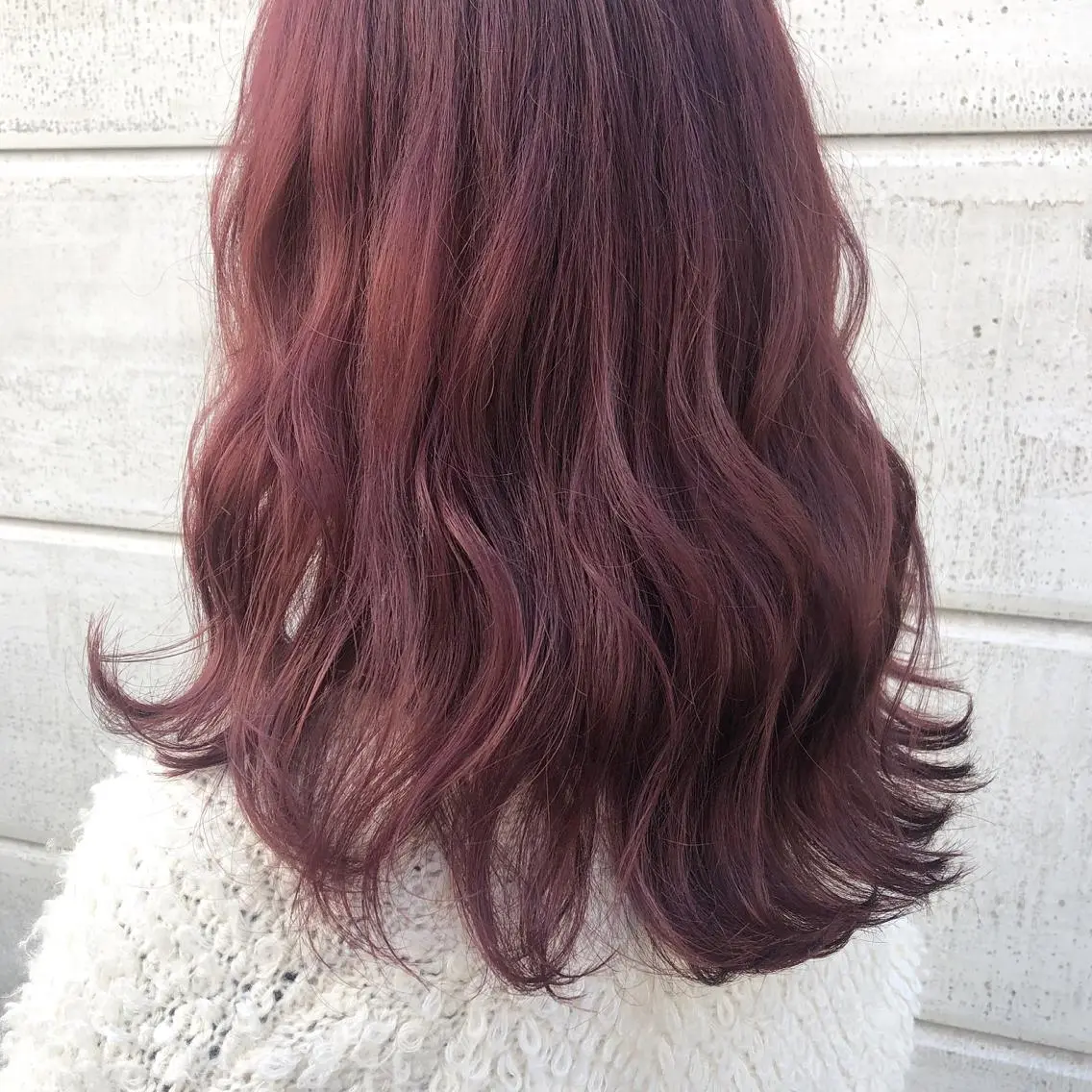 ミディアム カラー パーマ ヘアアレンジ ブリーチ ダブルカラー ピンクカラー ヘアカラー トリートメント ヘアセット 八巻 晴香のヘアスタイル