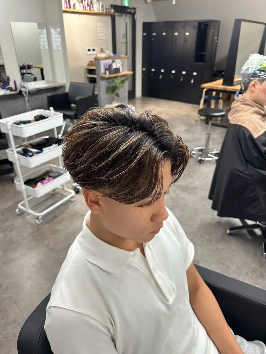 パーマ メンズ ハイトーンカラー りゅうたのヘアスタイル