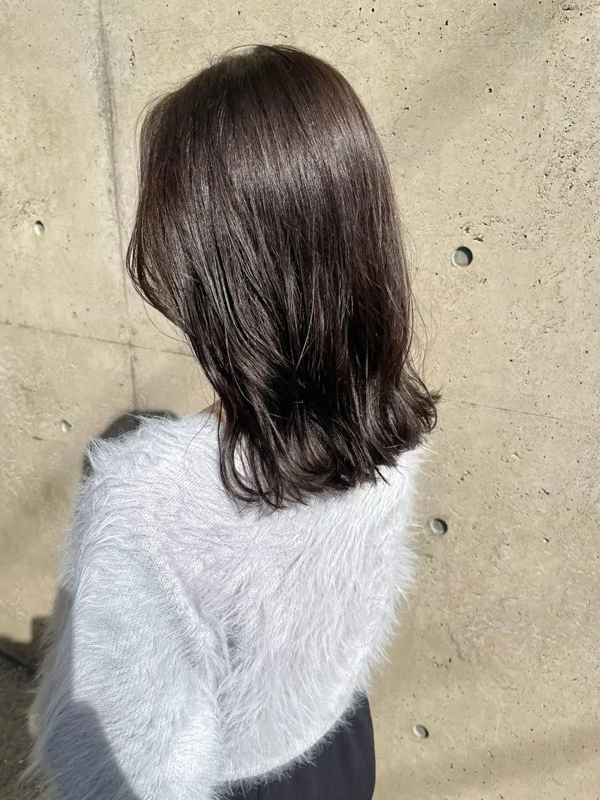ミディアム カラー 日高 香織のヘアスタイル