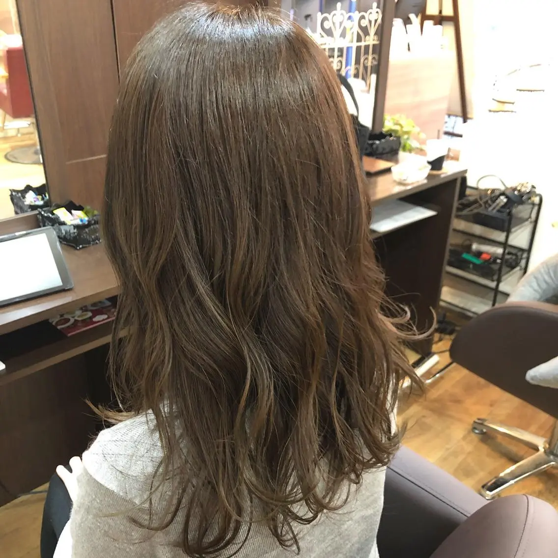 カラー ish by fan .代表✂️木谷宏夢のヘアスタイル