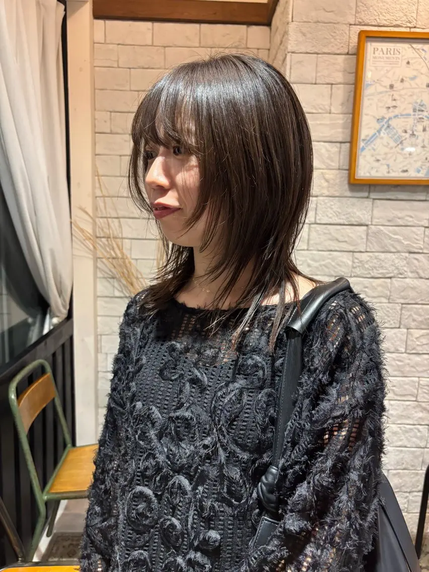 ミディアム 宇留間 涼香のヘアスタイル