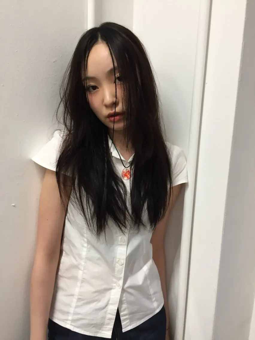 ロング 松林 芽依のヘアスタイル
