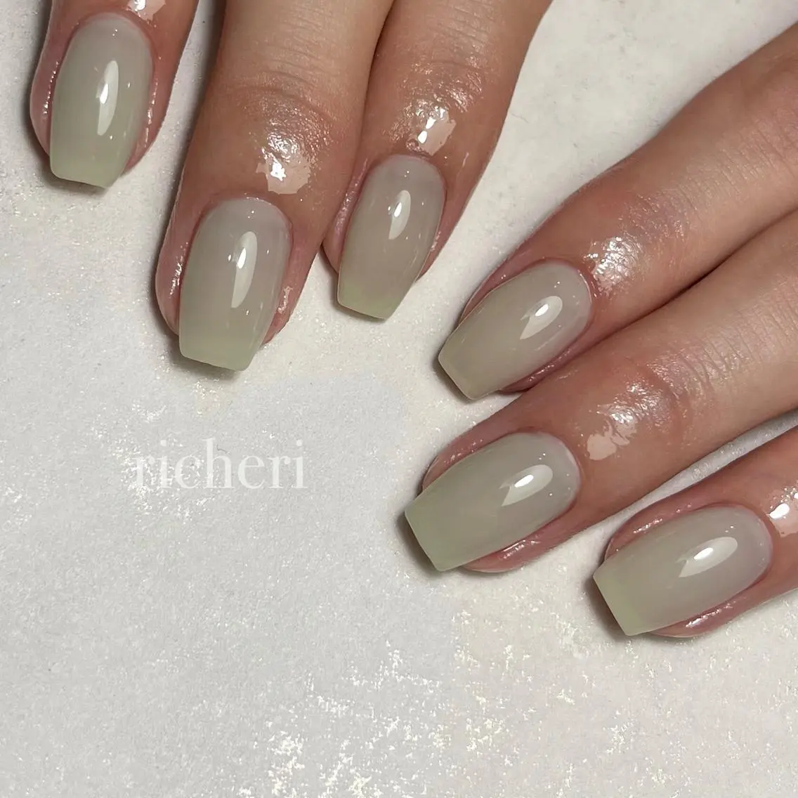 ミディアム ネイル ハンドネイル richeri beautyのエステ・リラクイメージ