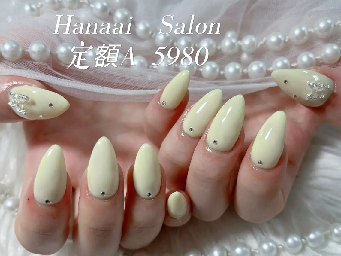 ミディアム ハンドネイル Hanaai Rikaのネイルデザイン