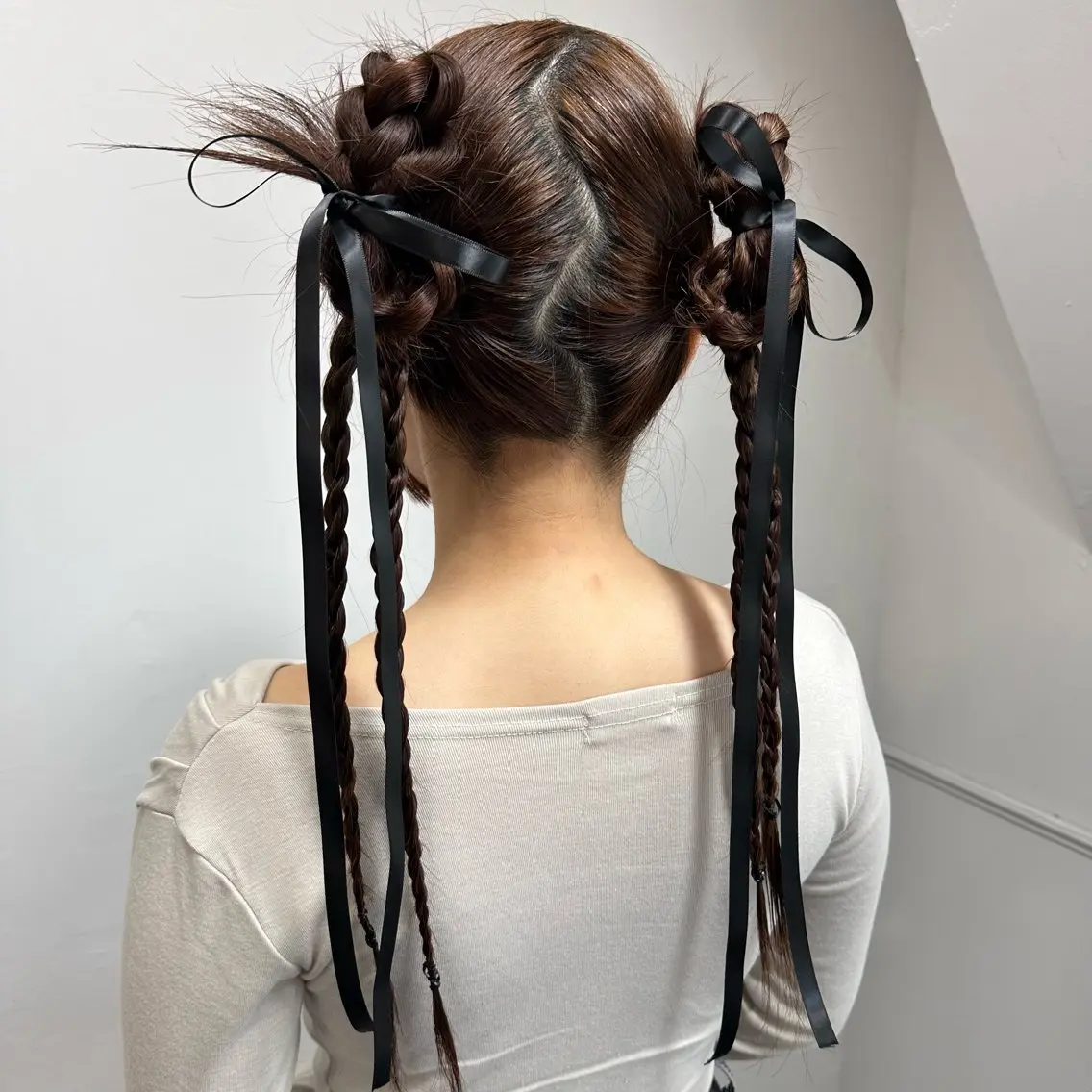 ロング カラー ヘアアレンジ 三つ編み 韓国風ヘア ヘアセット レイヤーカット×髪質 改善🇰🇷シオリのヘアスタイル
